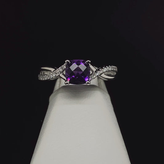 14K Diamond and Amethyst Ring