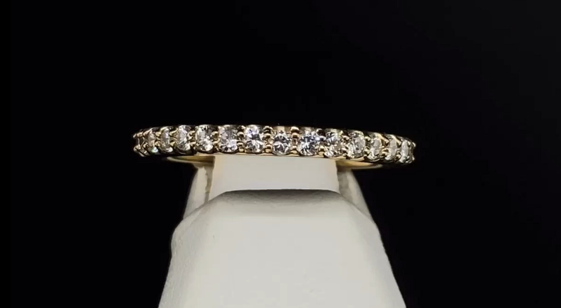 14K Diamond Band