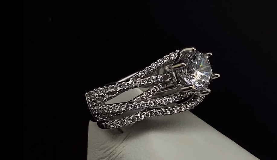 18K Semi-Mount Wedding Set
